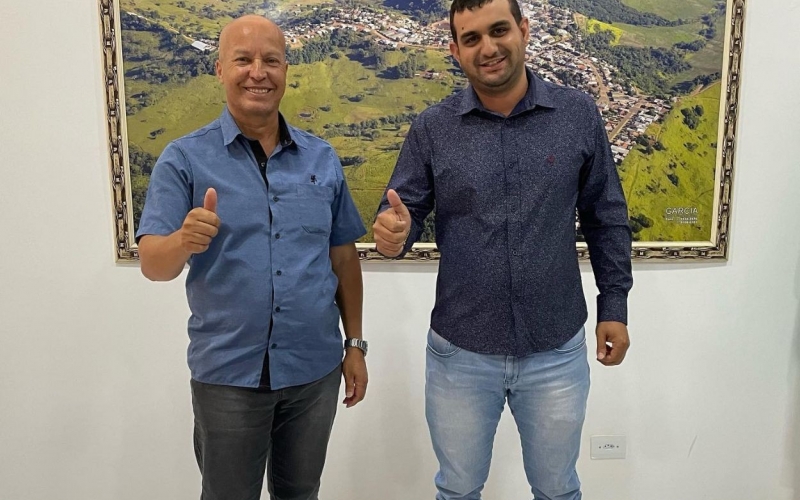 Representante da Equipe Altas Trilhas o Sr. Tiago Santos, que em sua visita pediu Apoio na Realização do Evento 11º Encontro de Trilheiros