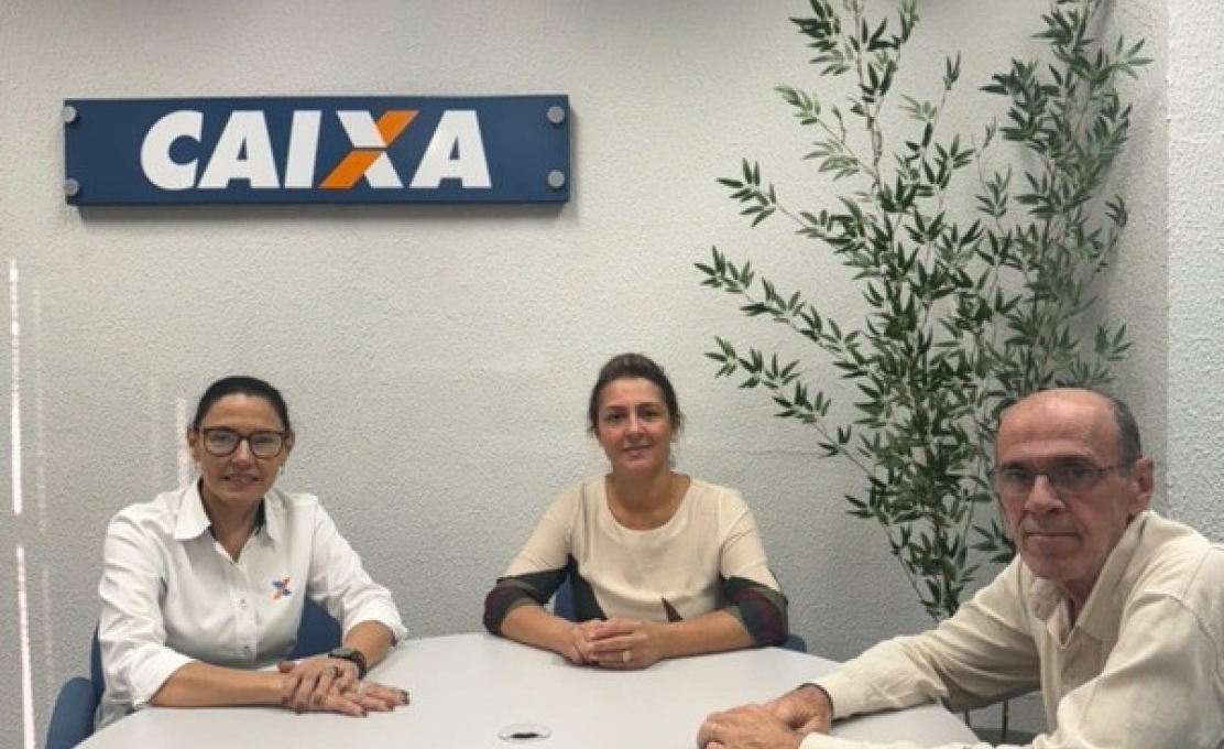 Prefeitura Municipal notifica empresa por asfalto de má qualidade na Estrada Laranjal