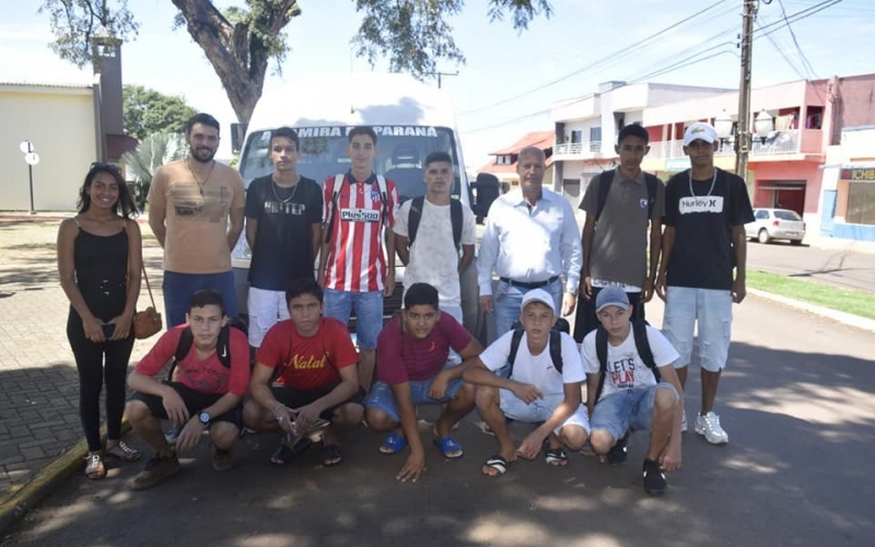 Neste sábado dia 26 de março, o time de futsal masculino sub-17 disputou o quadrangular regional no município de Campina