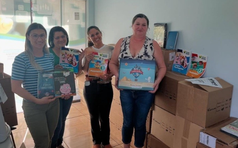 Altamira do Paraná recebeu kits de materiais do programa AMOCENTRO com Mais IDEB
